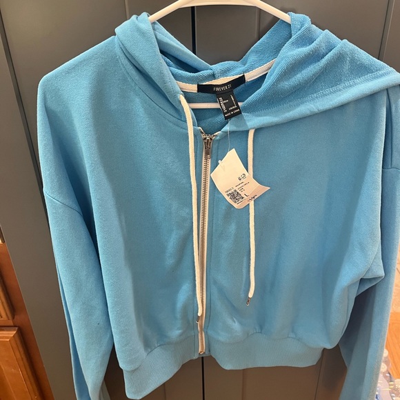 Forever 21 Tops - NEW with tags! Forever 21 cropped hoodie